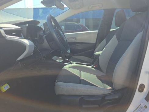 Used 2026 Toyota Corolla LE FWD image 3