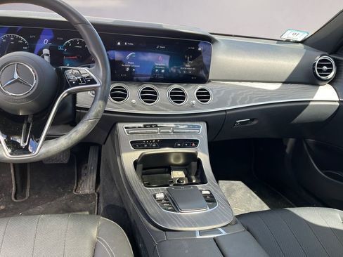 Used 2021 Mercedes-Benz E 350 4MATIC Sedan image 11
