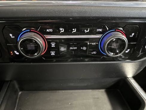 Used 2025 Chevrolet Silverado 1500 LT Trail Boss w/ LT Trail Boss Premium Package image 19