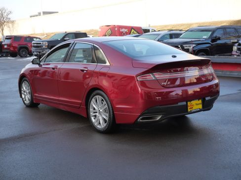Used 2014 Lincoln MKZ image 5