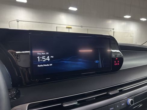 Used 2023 Hyundai Palisade Limited image 13