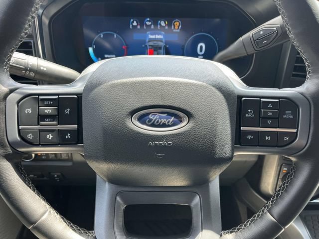 Used 2025 Ford F350 Lariat w/ Black Appearance Package AWD/4WD image 18