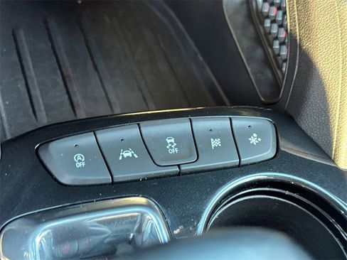 Used 2022 Chevrolet TrailBlazer RS image 30