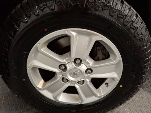Used 2019 Toyota Tundra SR5 image 3