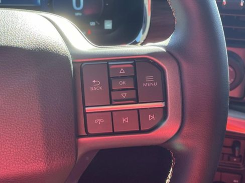 Used 2025 Ford F150 Lariat w/ Equipment Group 501A Mid image 31