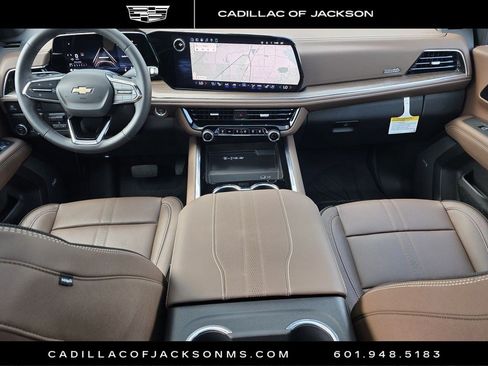 Used 2025 Chevrolet Tahoe High Country RWD image 9