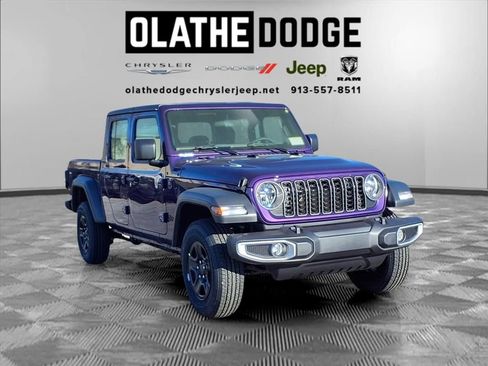 New 2026 Jeep Gladiator Sport image 24