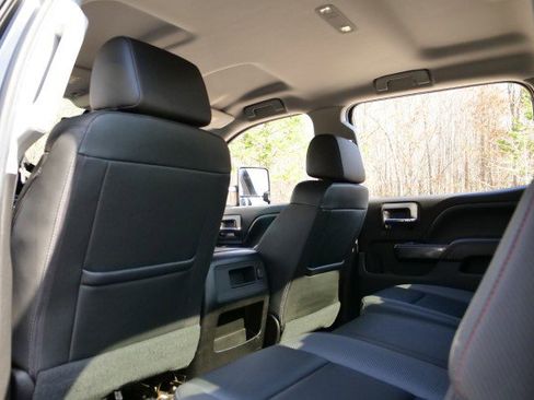 Used 2017 GMC Sierra 2500 SLT image 28