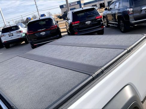 Used 2020 Jeep Gladiator Sport w/ Quick Order Package 24S image 31