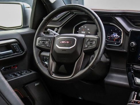 Used 2024 GMC Sierra 1500 AT4 w/ Technology Package AWD/4WD image 25