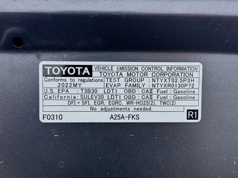 Used 2022 Toyota RAV4 Limited image 20