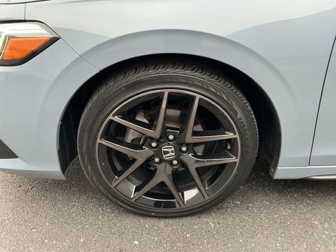 Used 2023 Honda Civic Sport Touring image 11