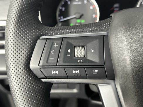 Used 2025 Mitsubishi Outlander SE AWD/4WD image 26