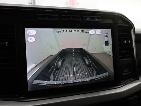 Used 2024 Ford F250 XLT w/ Tremor Off-Road Package image 19