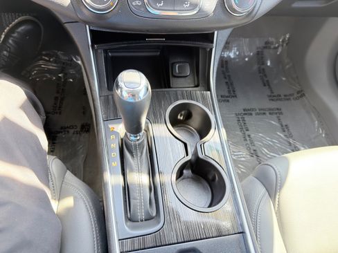 Used 2018 Chevrolet Impala LS image 29