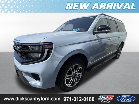 Used 2025 Ford Expedition Max Active AWD/4WD image 1