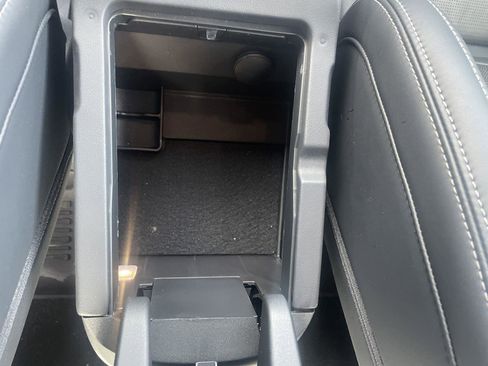 Used 2025 Ford Mustang GT Premium image 22