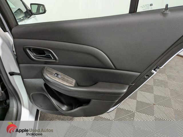 Used 2015 Chevrolet Malibu LT w/ Power Convenience Package FWD image 30