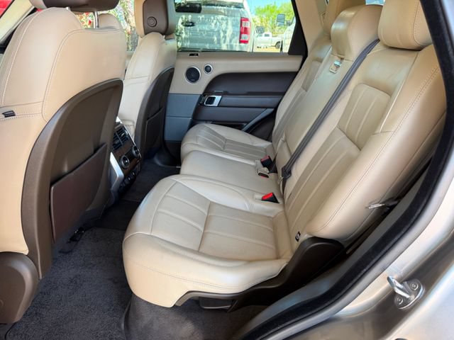 Used 2018 Land Rover Range Rover Sport SE AWD/4WD image 31