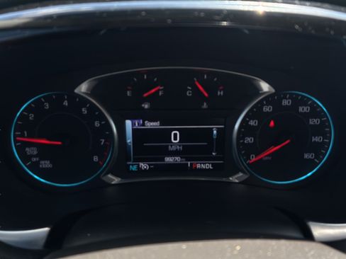 Used 2019 Chevrolet Traverse LT FWD image 34