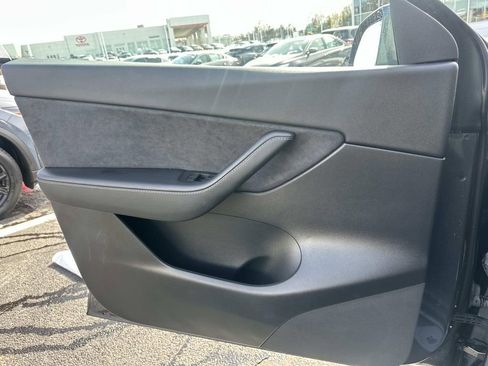 Used 2021 Tesla Model Y Performance image 21