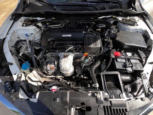 Used 2017 Honda Accord Sport Special Edition image 15
