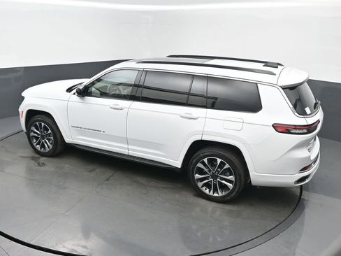 Used 2024 Jeep Grand Cherokee L Overland w/ Advanced Protech Group III AWD/4WD image 40