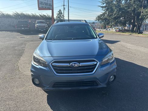 Used 2018 Subaru Outback 2.5i Limited w/ 50th Anniversary Edition image 16