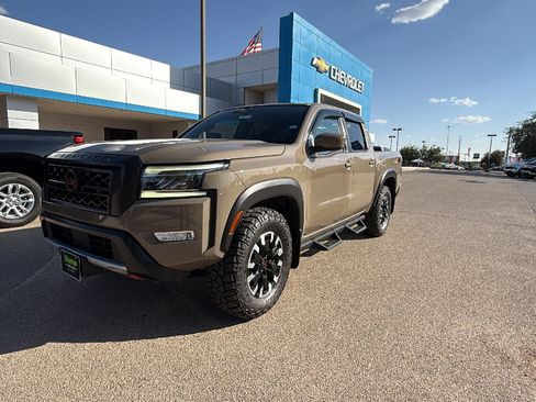 Used 2024 Nissan Frontier PRO-4X w/ Off-Road Protection Package AWD/4WD image 2