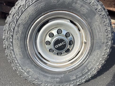 Used 1998 GMC Sierra 3500 4x4 Regular Cab w/ Marketing Option Pkg 3 image 19