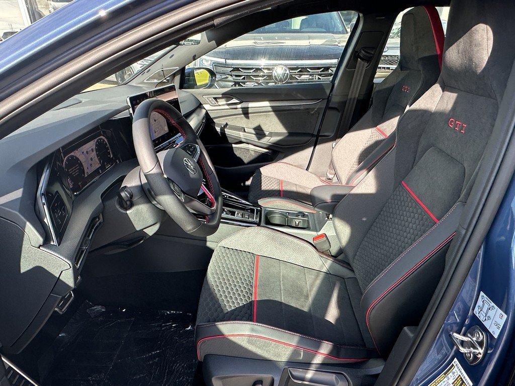New 2026 Volkswagen GTI SE FWD image 16
