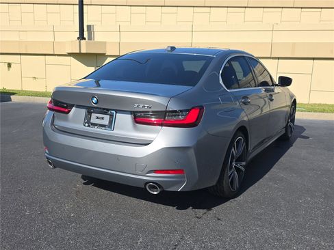 Used 2024 BMW 330i Sedan w/ Premium Package image 3