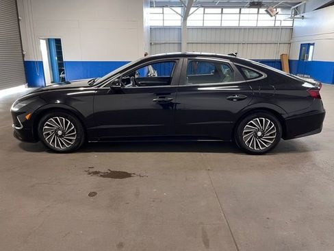 Used 2023 Hyundai Sonata Limited image 6