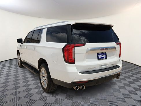 Used 2022 GMC Yukon XL Denali AWD/4WD image 3