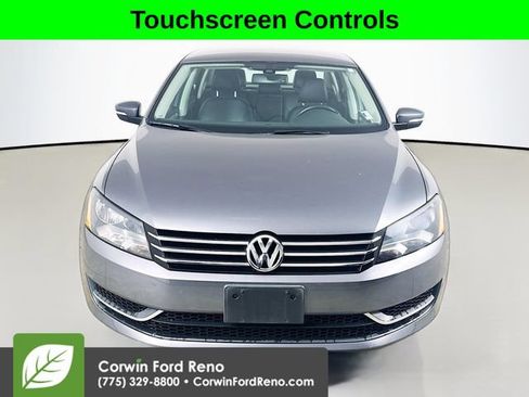 Used 2013 Volkswagen Passat 2.5 SE FWD image 2
