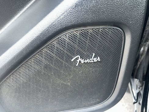 Used 2023 Nissan Frontier SV w/ Technology Package image 19