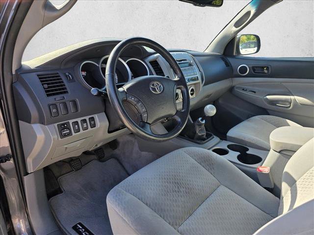 Used 2011 Toyota Tacoma 4x4 Double Cab w/ SR5 Pkg #2 image 9