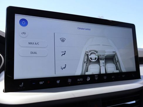 Used 2025 Ford Escape Platinum AWD/4WD image 35