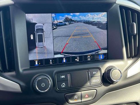 Used 2022 GMC Terrain SLT w/ Tech Package image 30