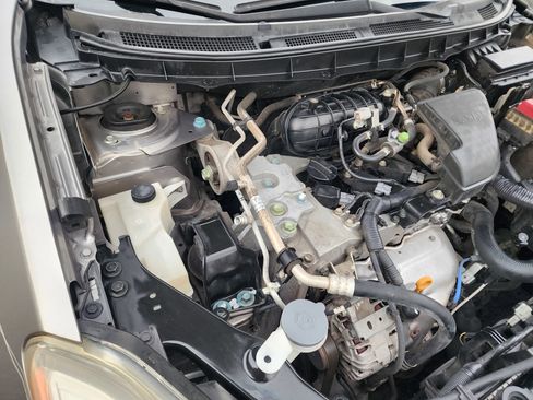 Used 2014 Nissan Rogue S FWD image 36