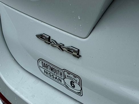 Used 2023 Jeep Grand Cherokee L Overland w/ Luxury Tech Group IV AWD/4WD image 12
