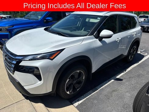 Certified 2024 Nissan Rogue SV w/ SV Premium Package FWD image 2