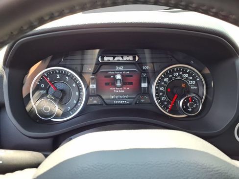 Used 2024 RAM 2500 Big Horn w/ Night Edition AWD/4WD image 14
