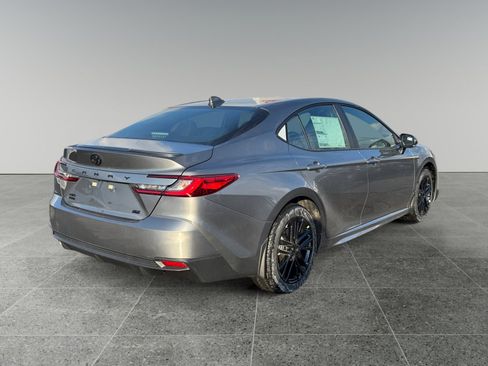 New 2026 Toyota Camry SE image 5