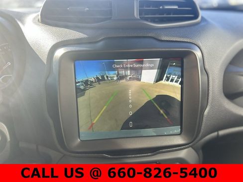 Used 2023 Jeep Renegade Latitude image 15