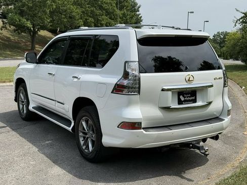Used 2016 Lexus GX 460 w/ Premium Package AWD/4WD image 4