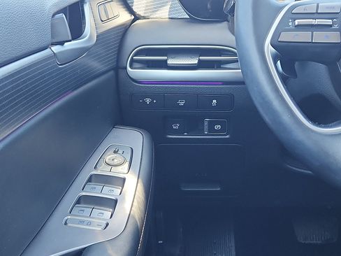 Used 2024 Hyundai Palisade Limited AWD/4WD image 13
