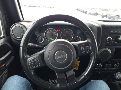 Used 2018 Jeep Wrangler Sport w/ Connectivity Group image 21