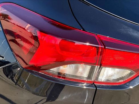 Used 2025 Chevrolet TrailBlazer LT image 27