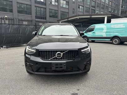 Certified 2025 Volvo XC40 B5 Plus w/ Climate Package